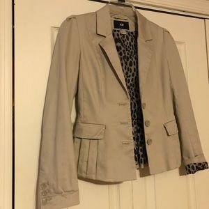 Blazer with pretty pleats
